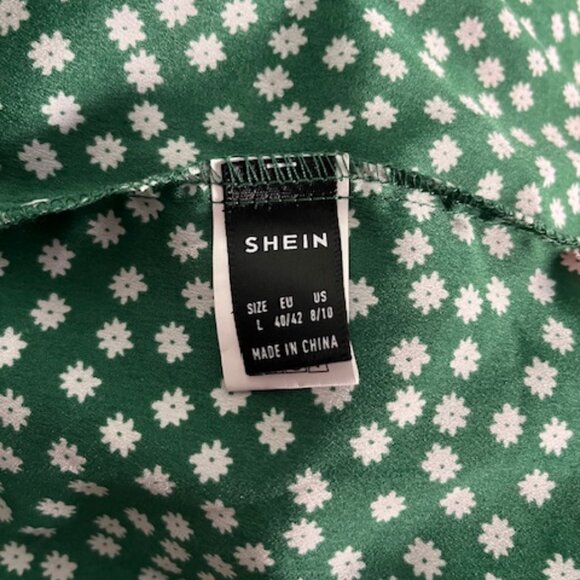 Pretty Floral Flared Top - Picture 7 of 7